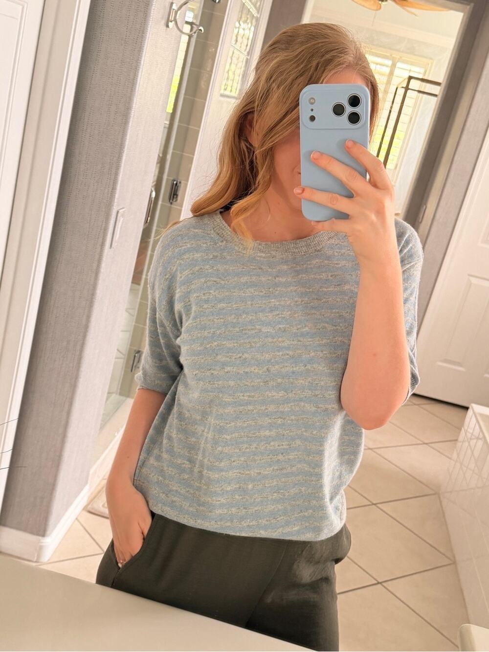 BIANCO&BLU Gray and Blue Striped Short Sleeve Sweater